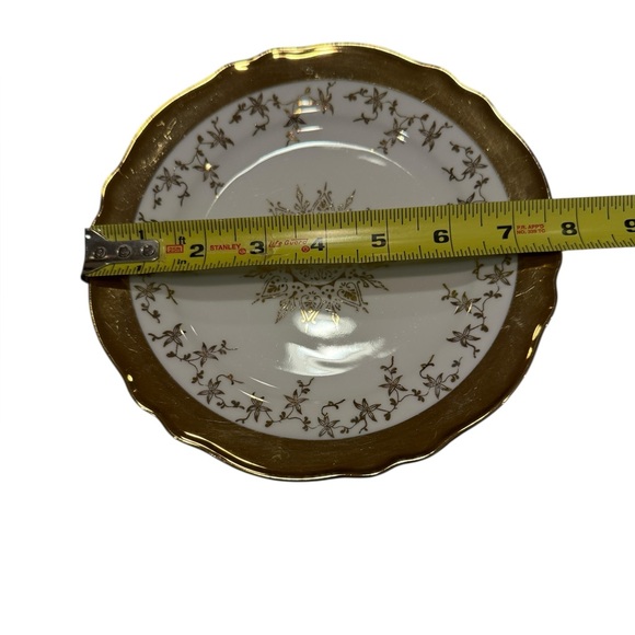 K&A Krautheim Selb Bavaria German Porcelain Lunch, Dessert,Salad Plate Scalloped - Picture 11 of 11